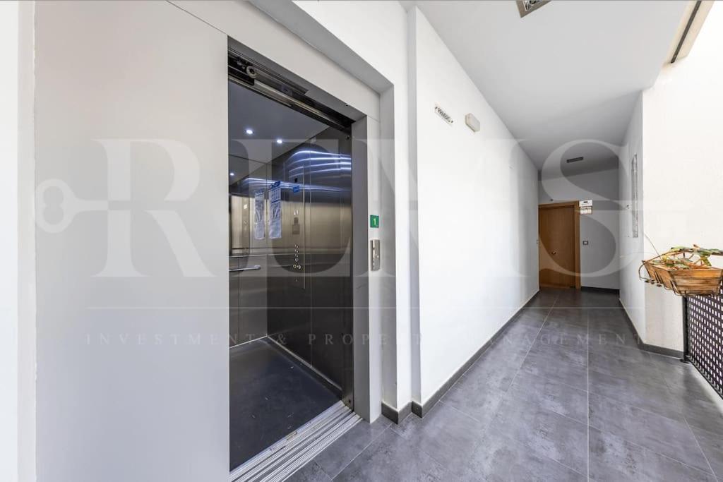 Inviting Apartment In The Center By Rems Málaga Kültér fotó